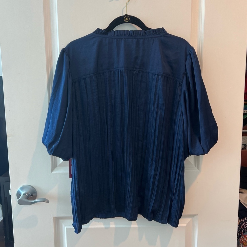 Vince Camuto Pleated Puff Sleeve Rumple Blue Blouse - Picture 10 of 16